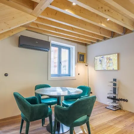 62 Design House Ii - Bydixos